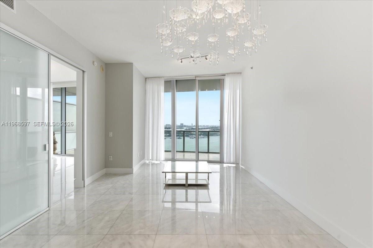 1100 Biscayne Blvd #2702, Miami FL 33132
