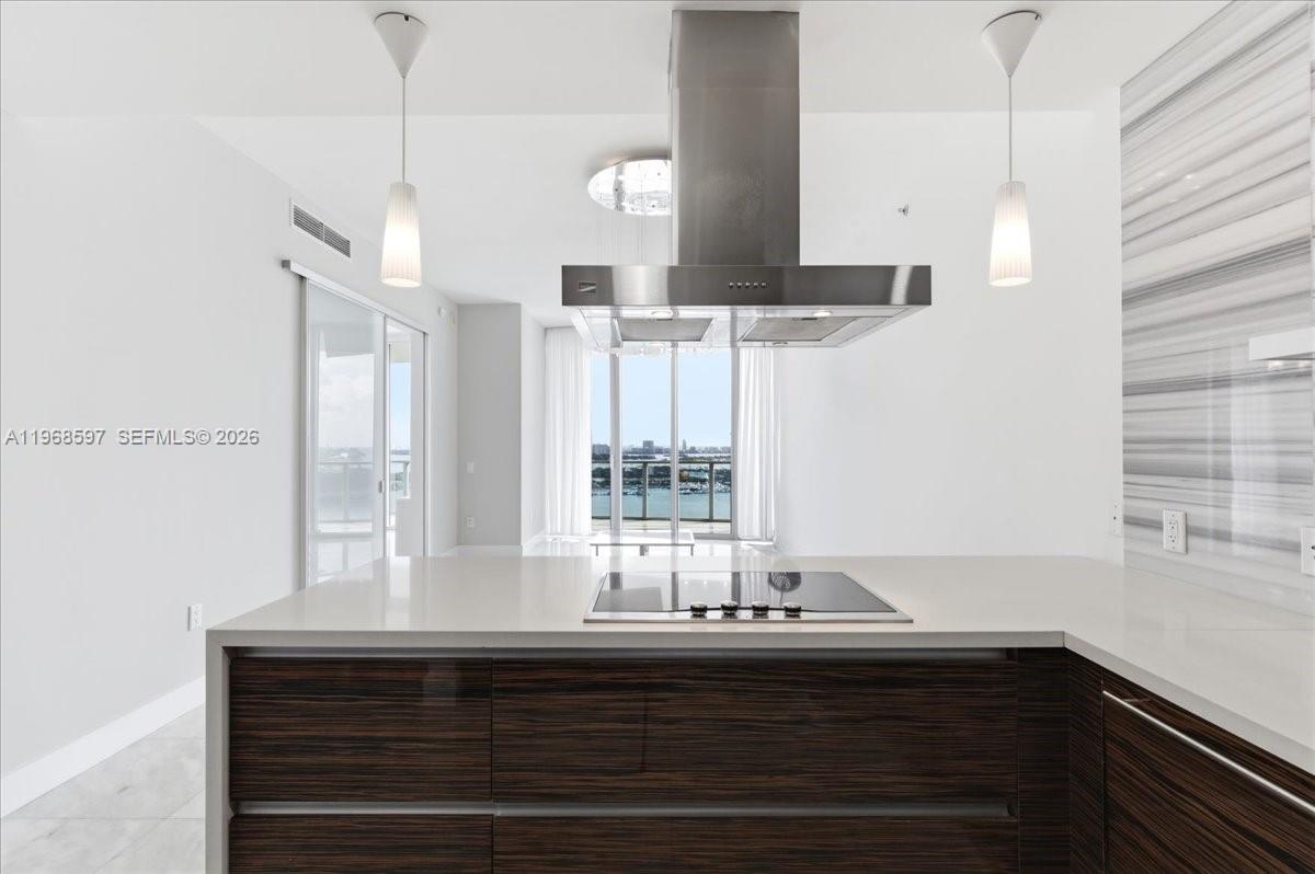 1100 Biscayne Blvd #2702, Miami FL 33132