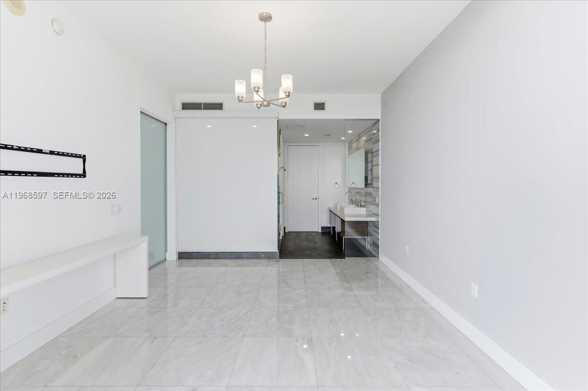 1100 Biscayne Blvd #2702, Miami FL 33132