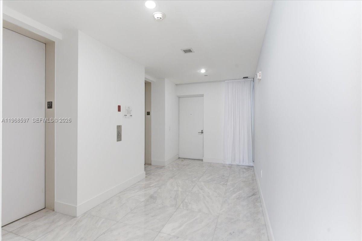 1100 Biscayne Blvd #2702, Miami FL 33132