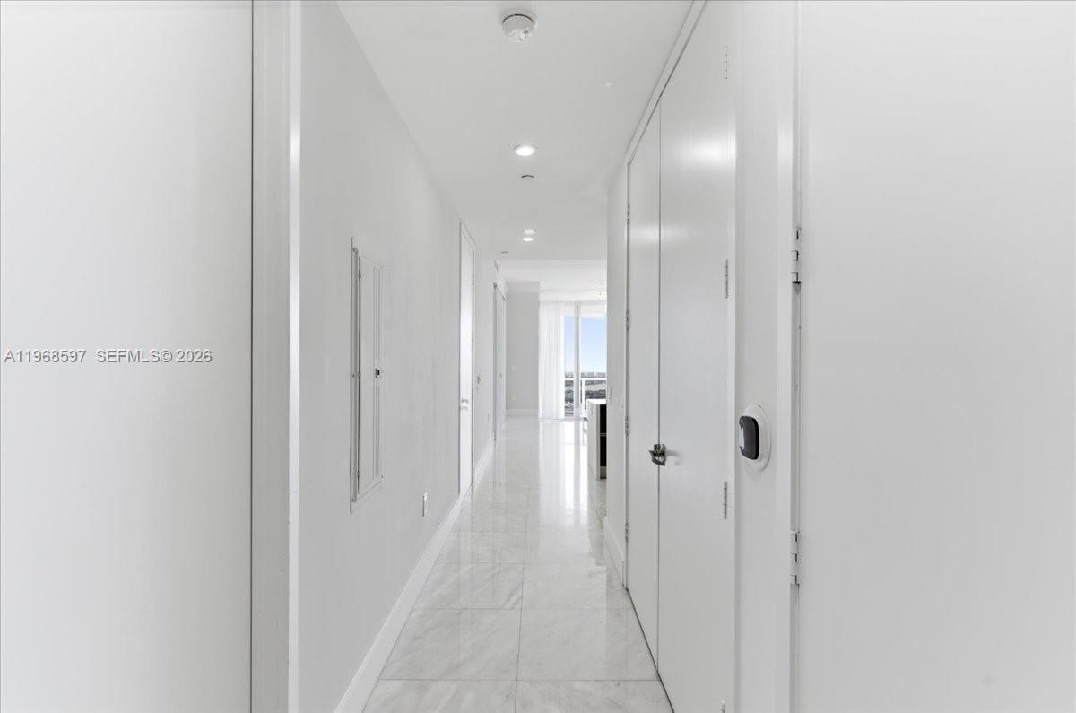 1100 Biscayne Blvd #2702, Miami FL 33132