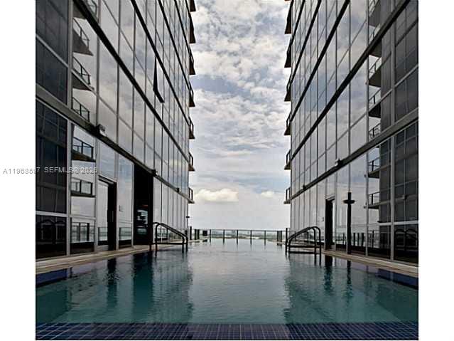 1100 Biscayne Blvd #2702, Miami FL 33132