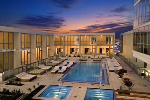 1100 Biscayne Blvd #2702, Miami FL 33132