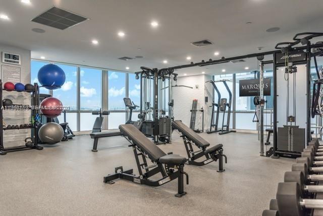 1100 Biscayne Blvd #2702, Miami FL 33132