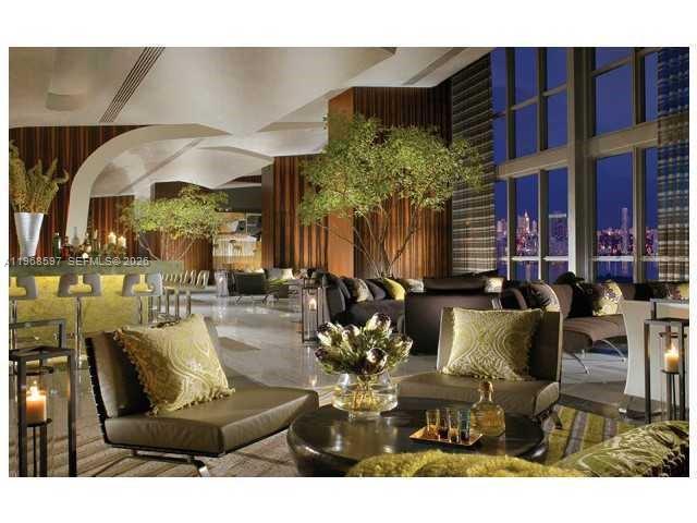 1100 Biscayne Blvd #2702, Miami FL 33132