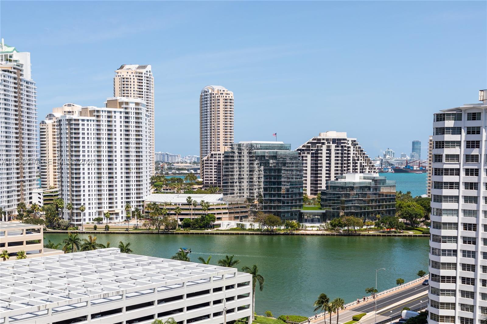 950 Brickell Bay Dr #1504, Miami FL 33131
