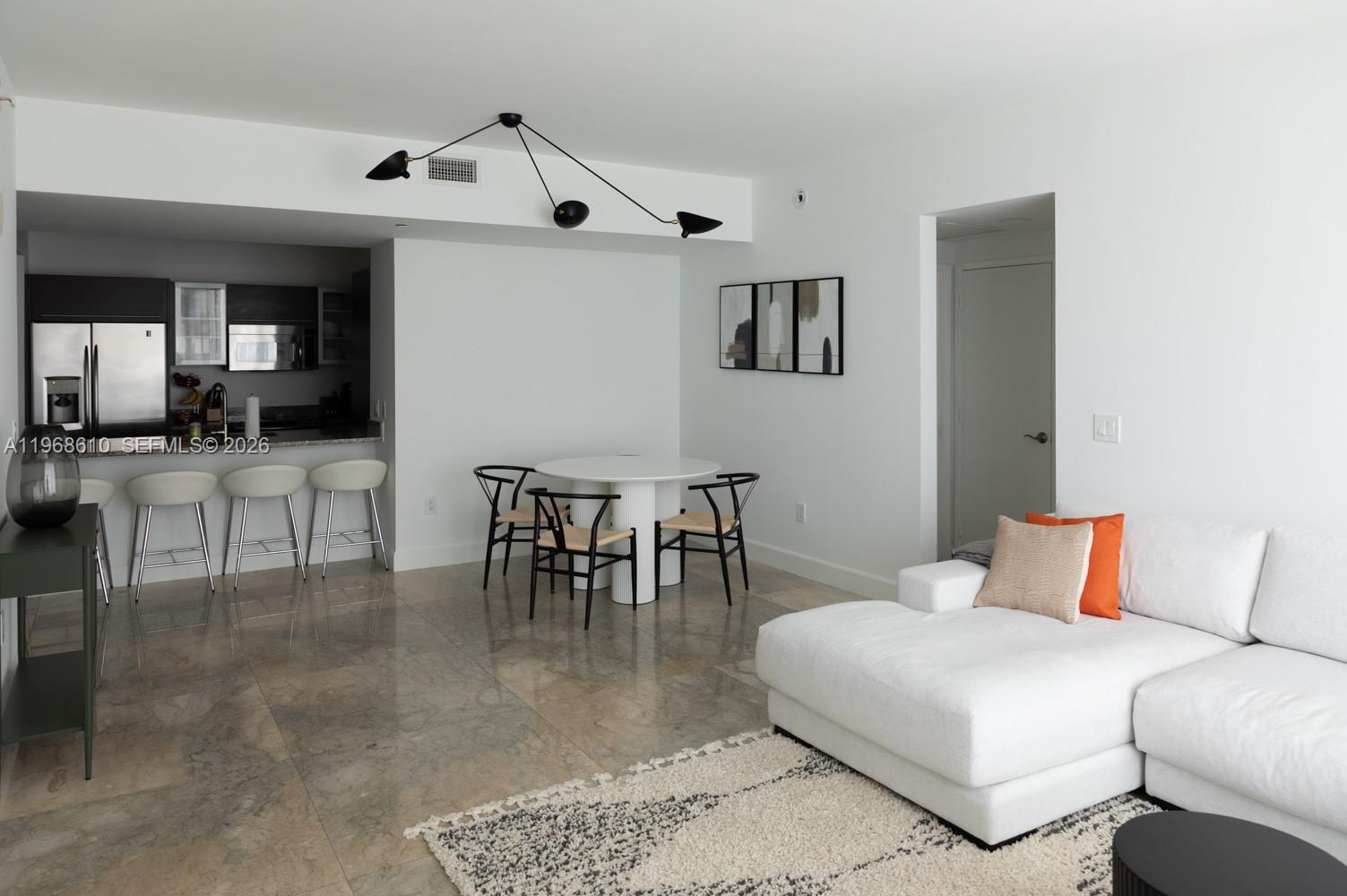 950 Brickell Bay Dr #1504, Miami FL 33131