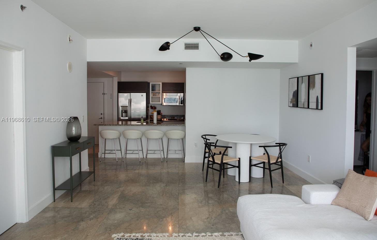 950 Brickell Bay Dr #1504, Miami FL 33131