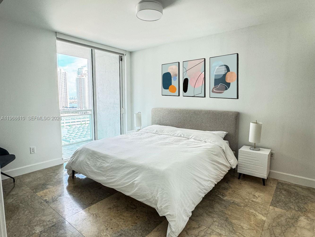 950 Brickell Bay Dr #1504, Miami FL 33131