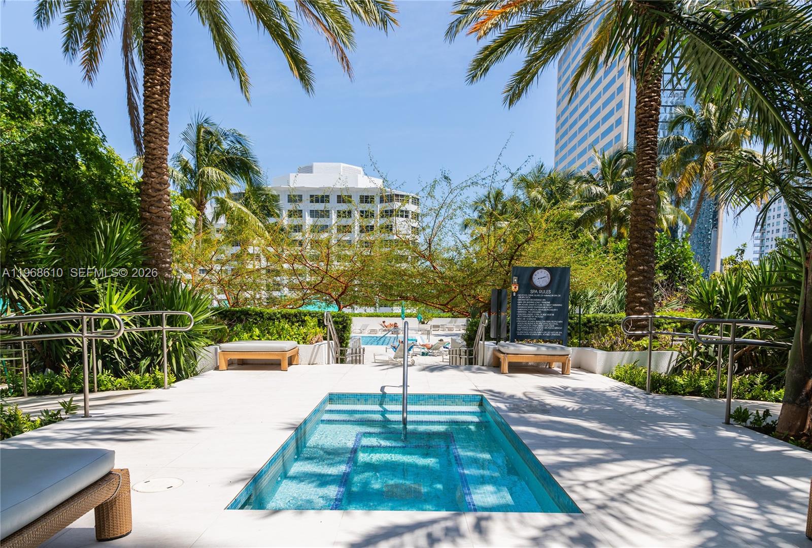 950 Brickell Bay Dr #1504, Miami FL 33131