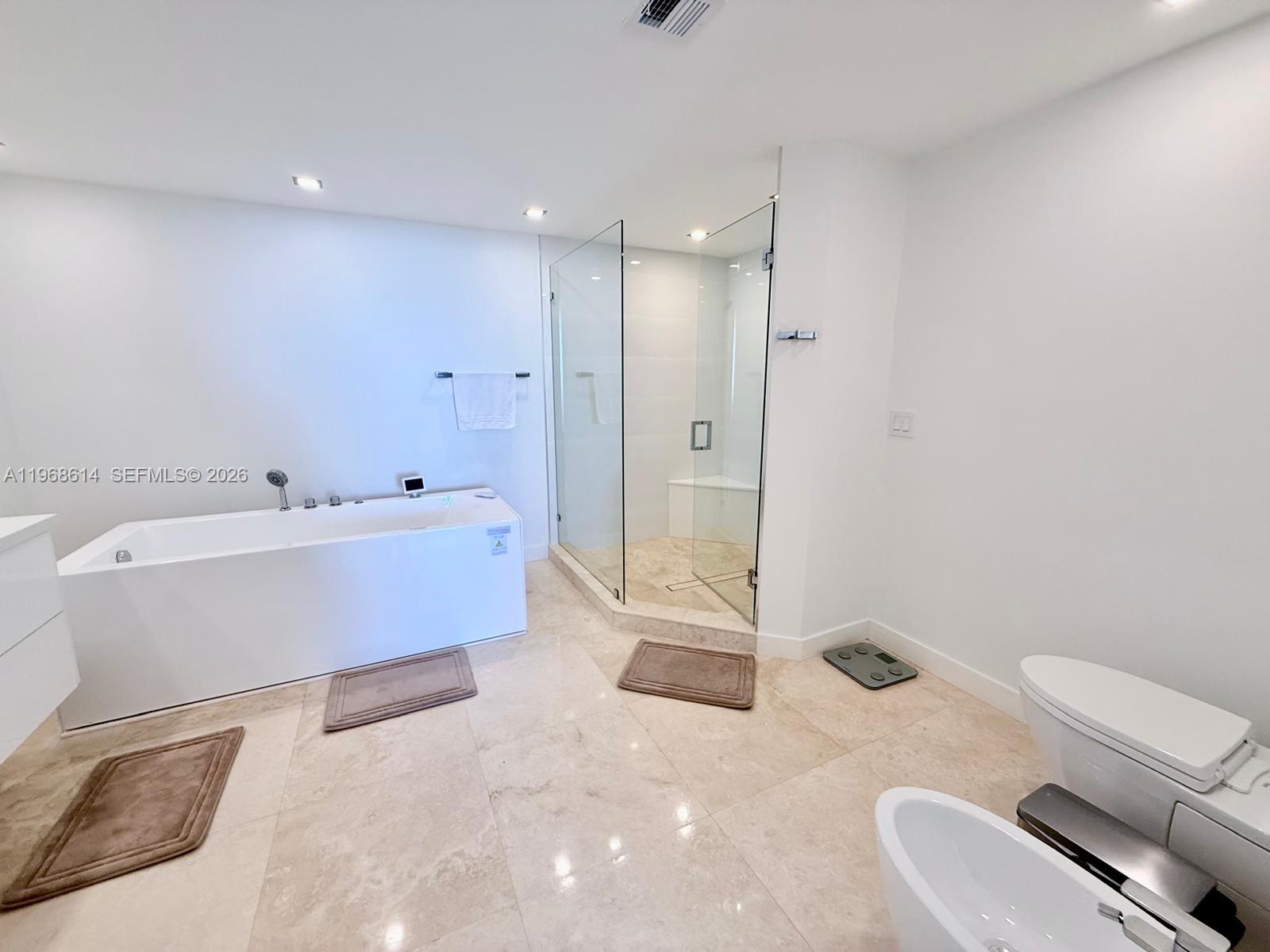 2100 N Ocean Blvd #12D, Fort Lauderdale FL 33305