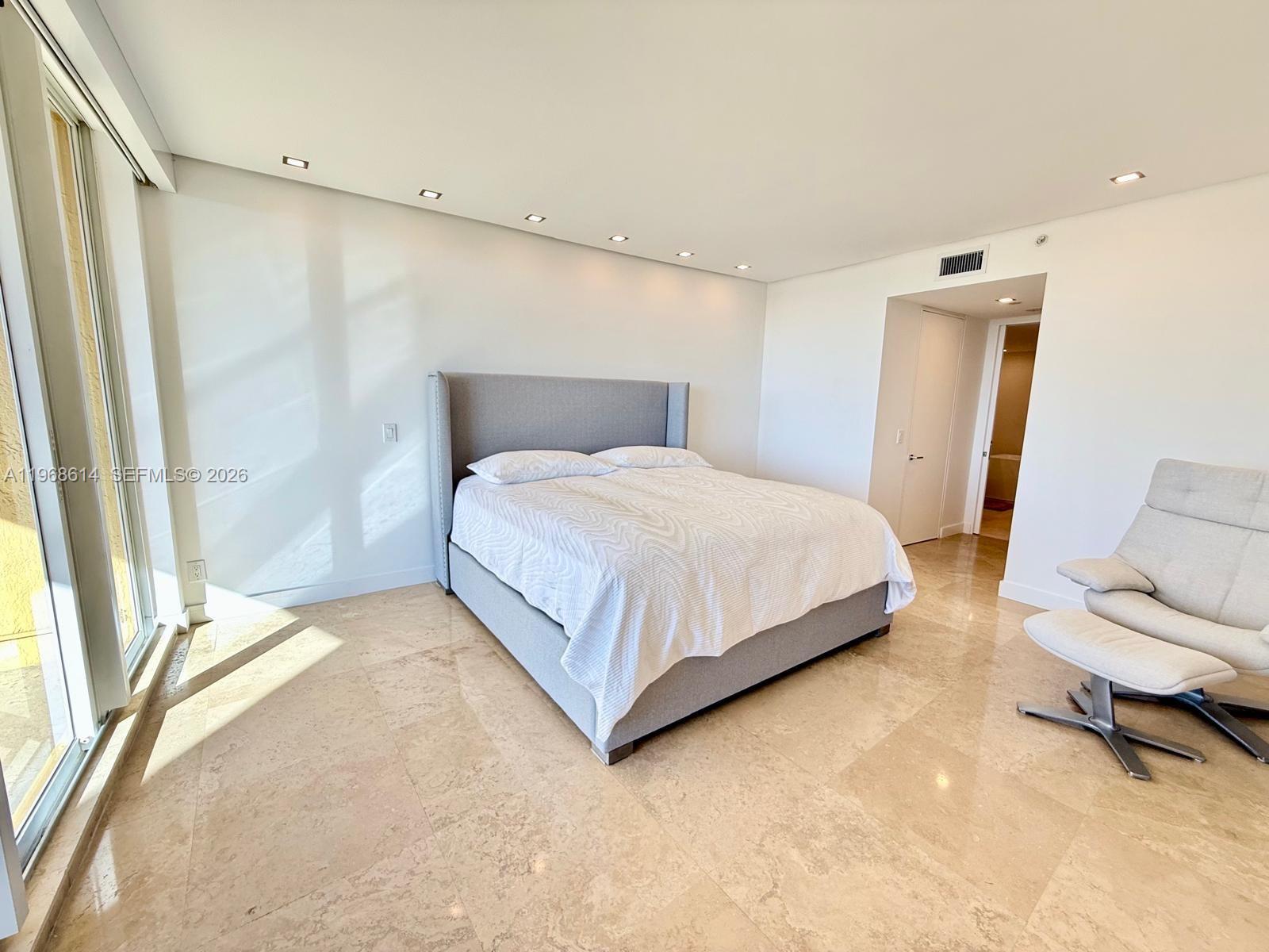 2100 N Ocean Blvd #12D, Fort Lauderdale FL 33305