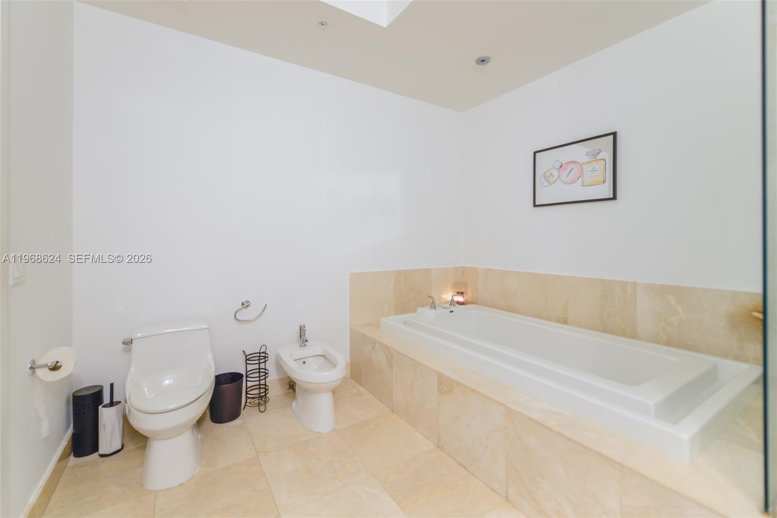 218 SE 14th Street #2306, Miami FL 33131