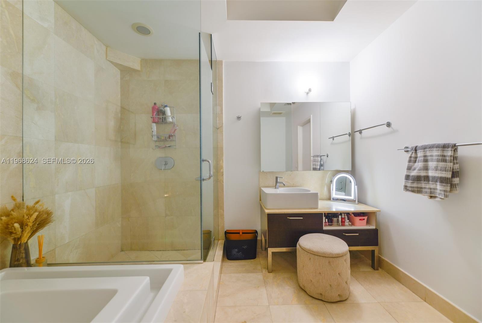 218 SE 14th Street #2306, Miami FL 33131