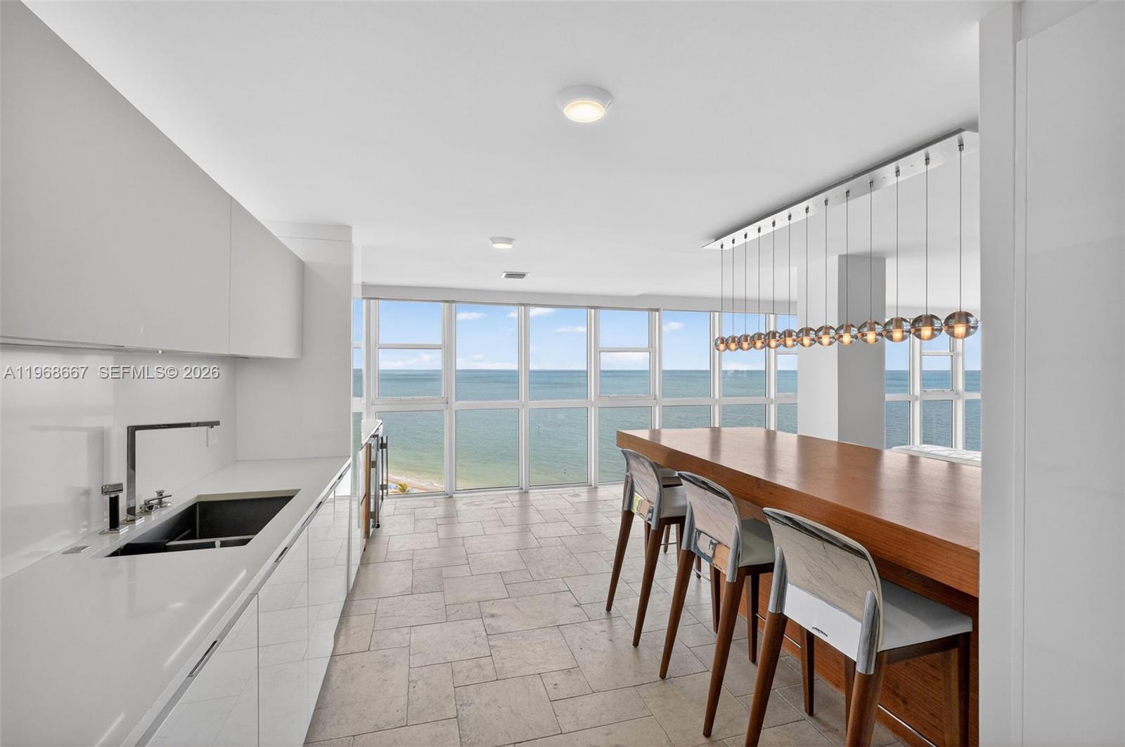 600 Grapetree Dr #11BN, Key Biscayne FL 33149