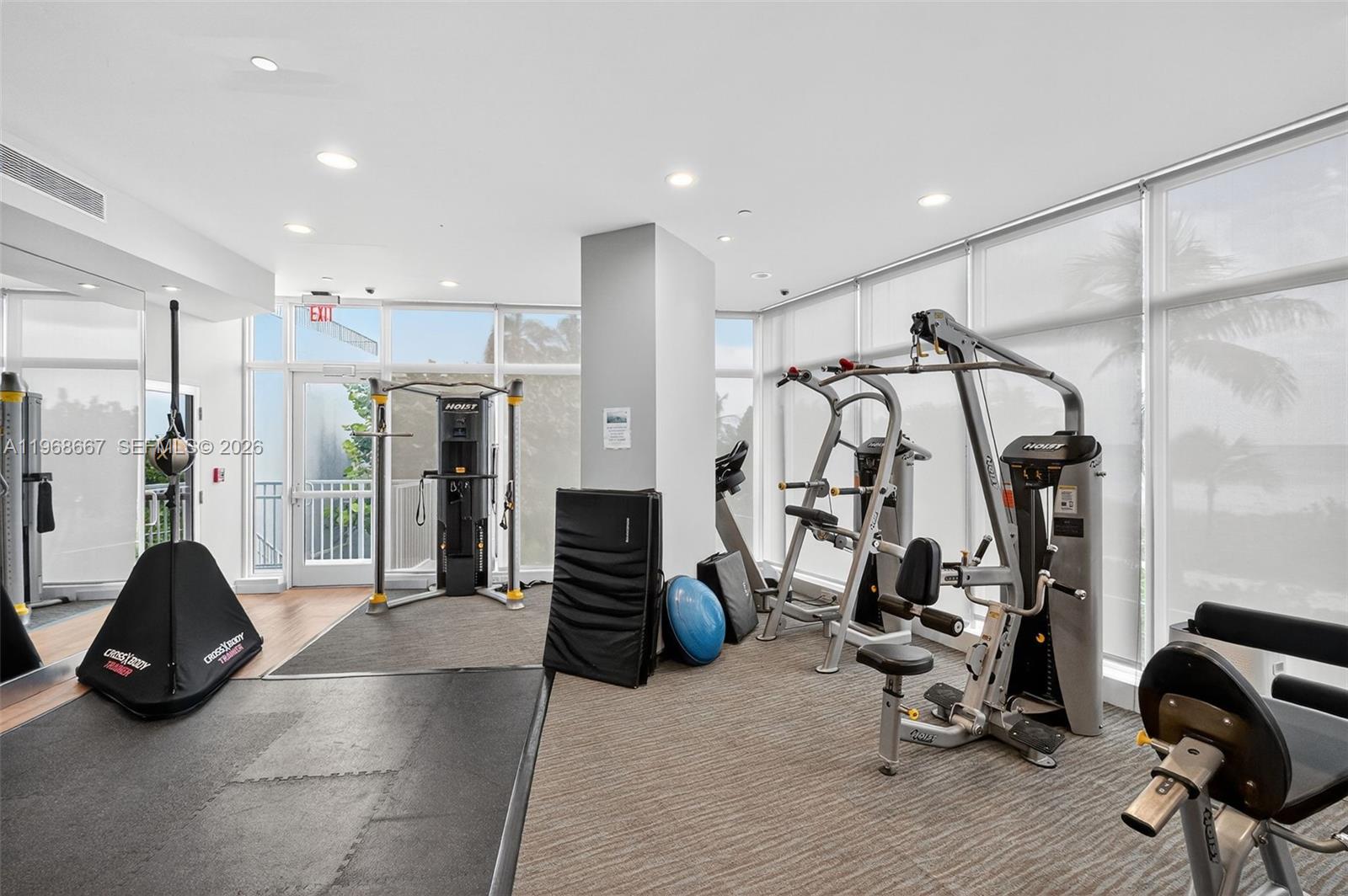 600 Grapetree Dr #11BN, Key Biscayne FL 33149
