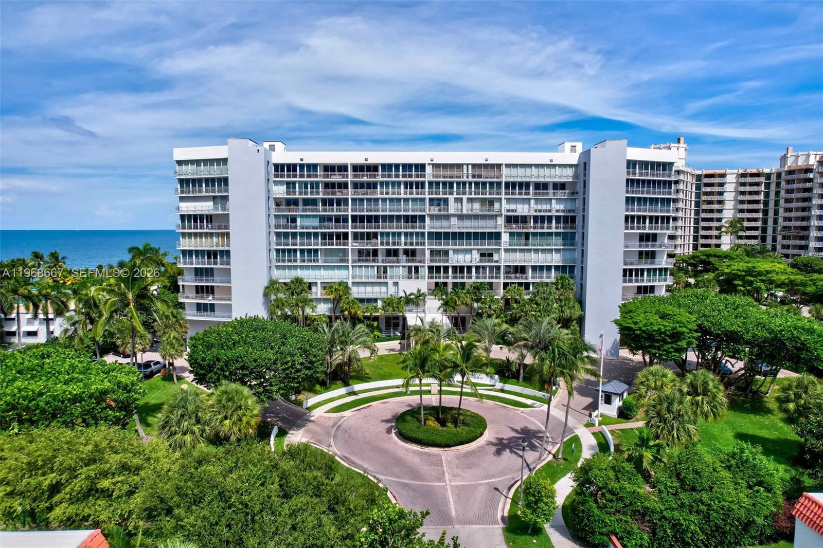 600 Grapetree Dr #11BN, Key Biscayne FL 33149