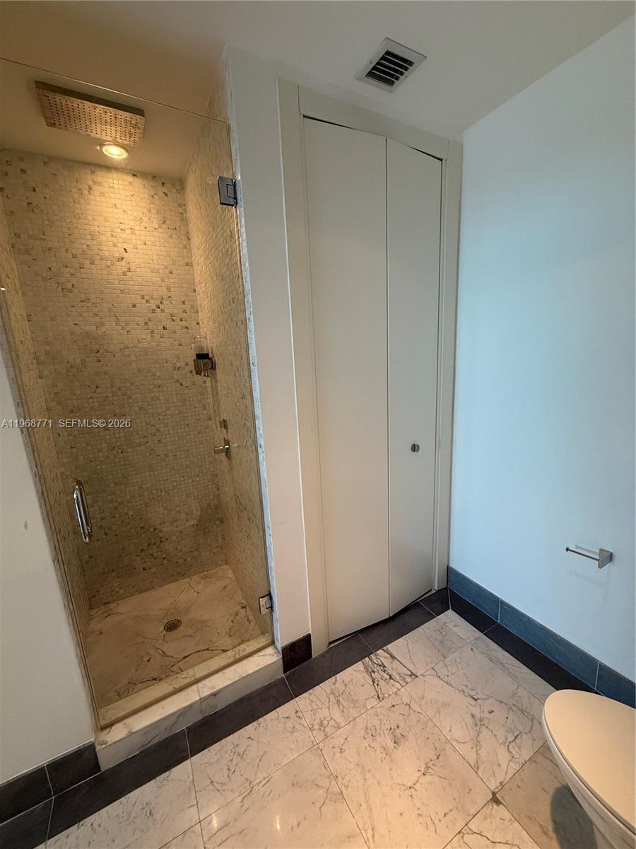 200 Biscayne Boulevard Way #4911, Miami FL 33131