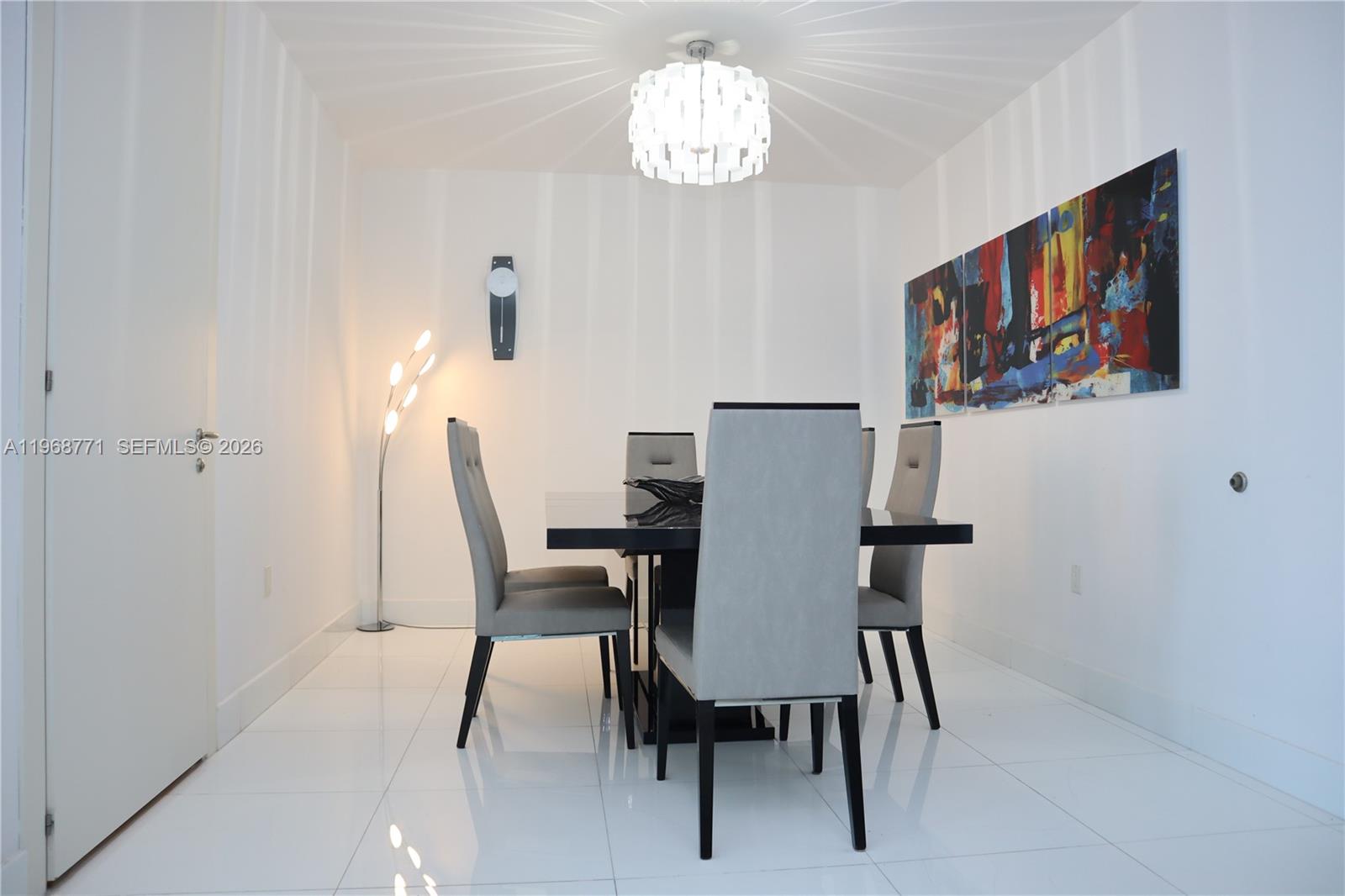 200 Biscayne Boulevard Way #4911, Miami FL 33131