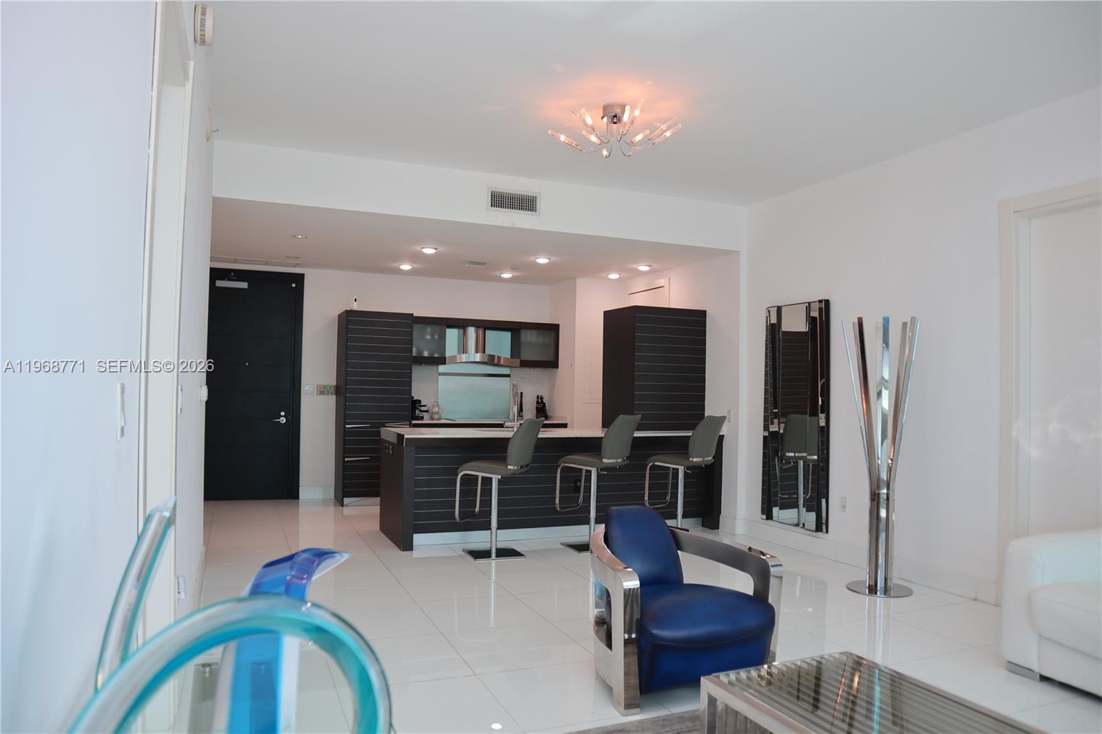 200 Biscayne Boulevard Way #4911, Miami FL 33131