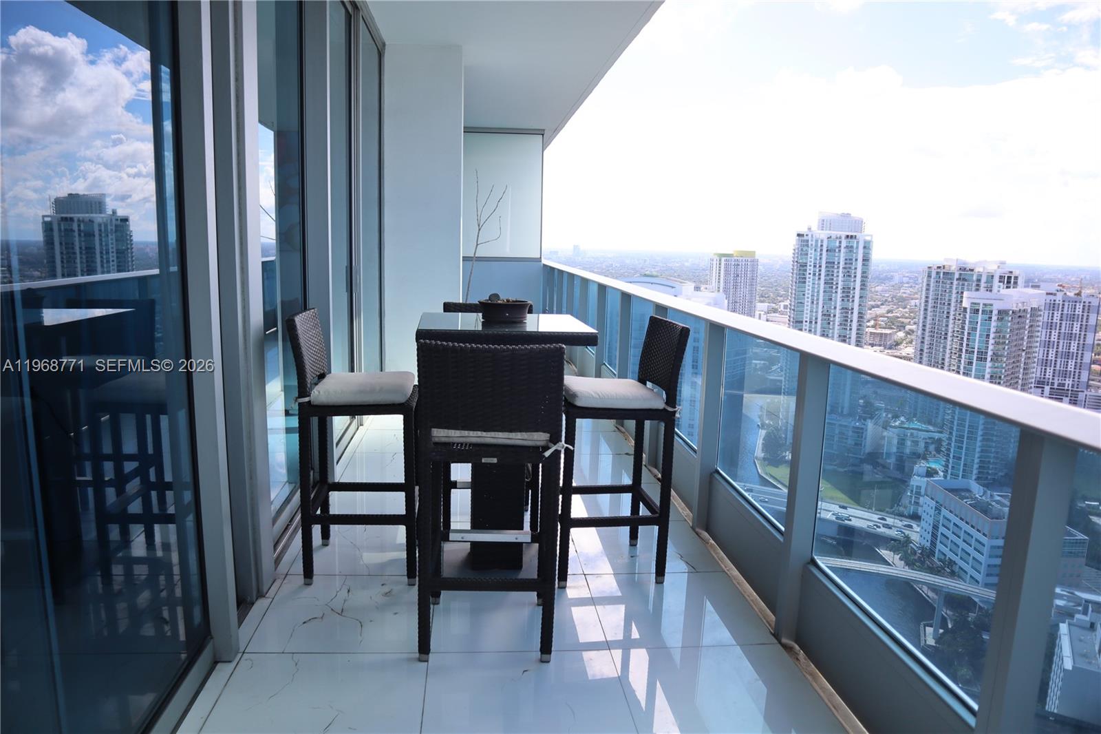 200 Biscayne Boulevard Way #4911, Miami FL 33131