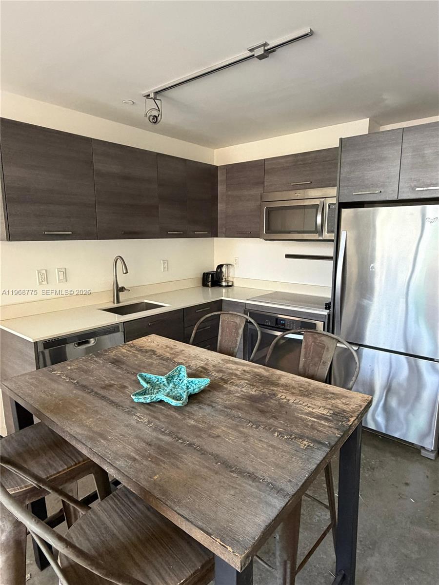 151 SE 1st St #909, Miami FL 33131
