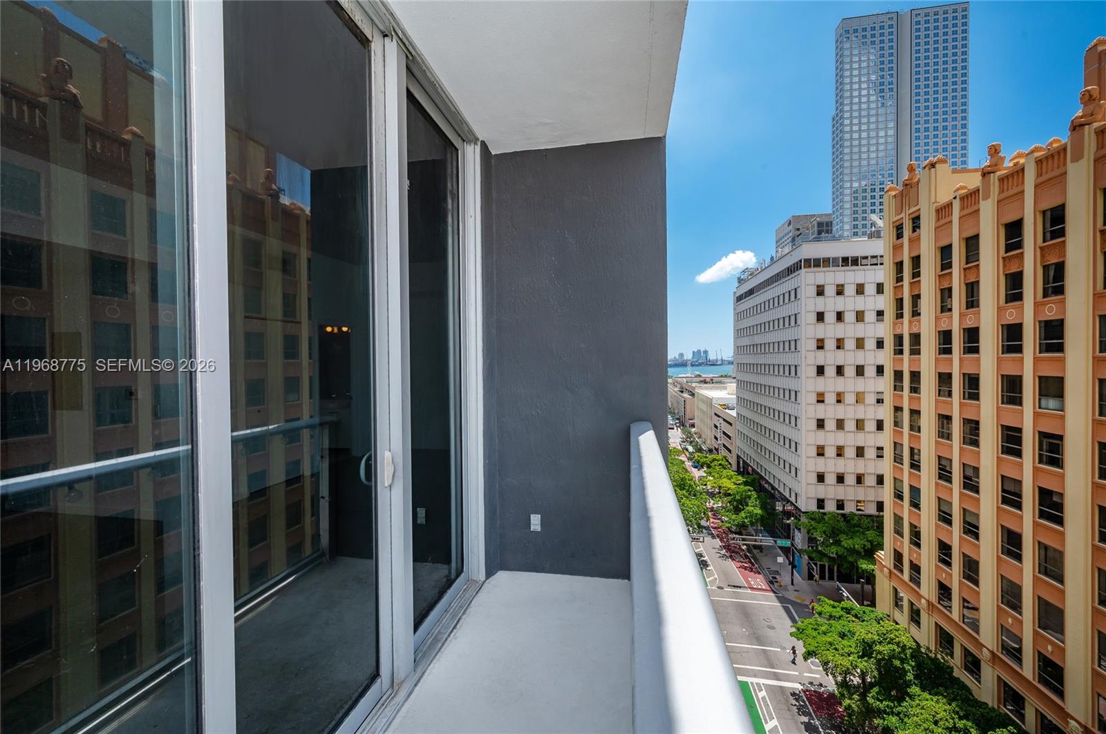 151 SE 1st St #909, Miami FL 33131