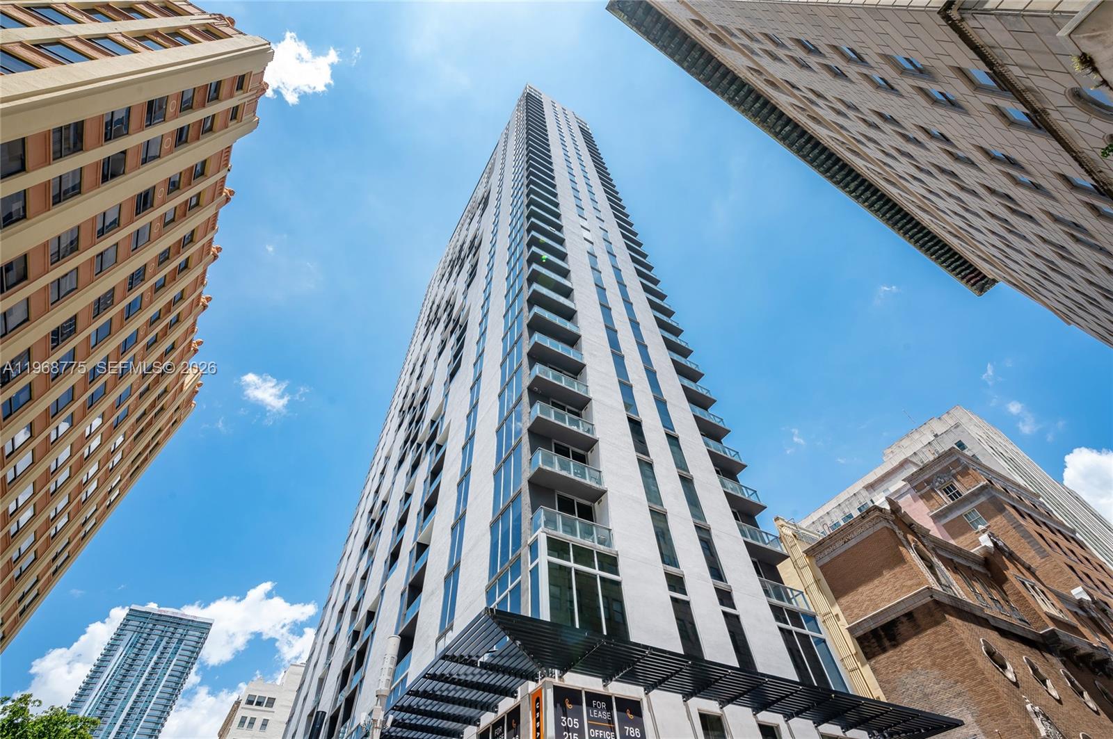 151 SE 1st St #909, Miami FL 33131