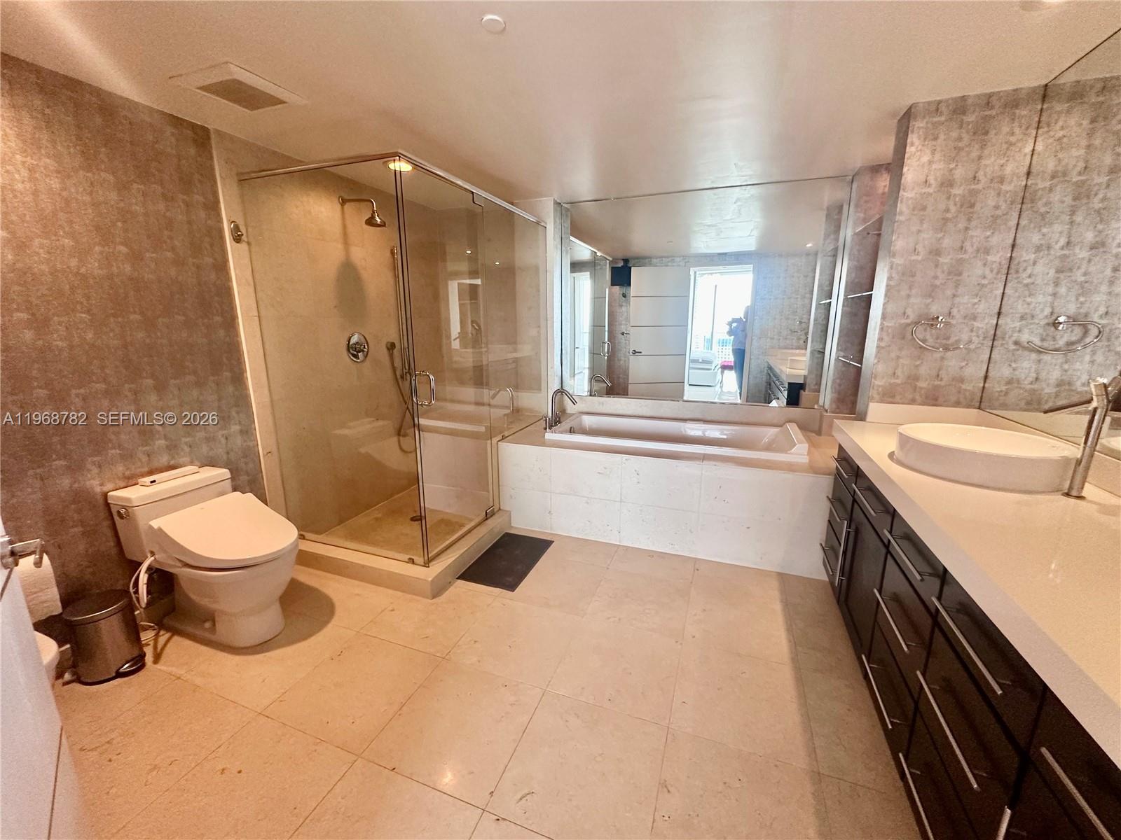 495 Brickell Ave #4403, Miami FL 33131