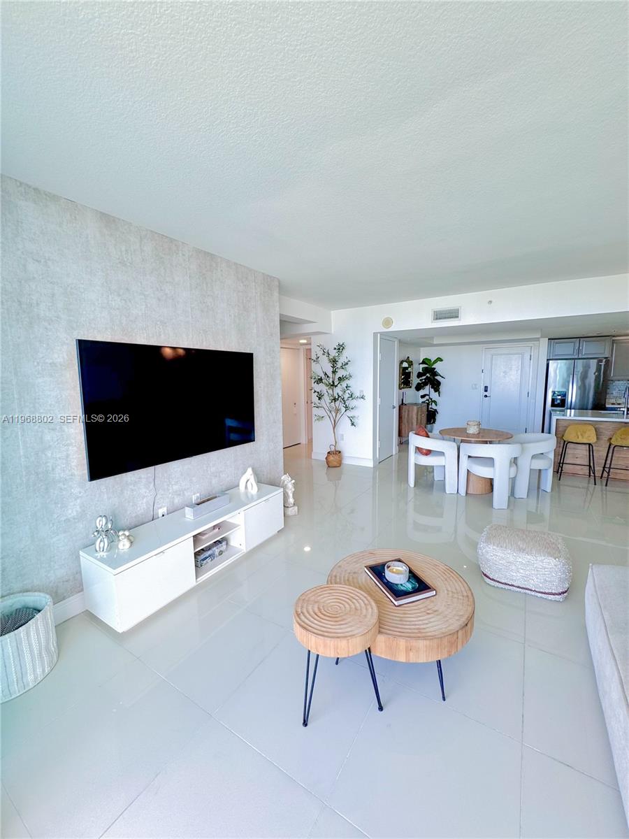 1861 NW S River Dr #2609, Miami FL 33125