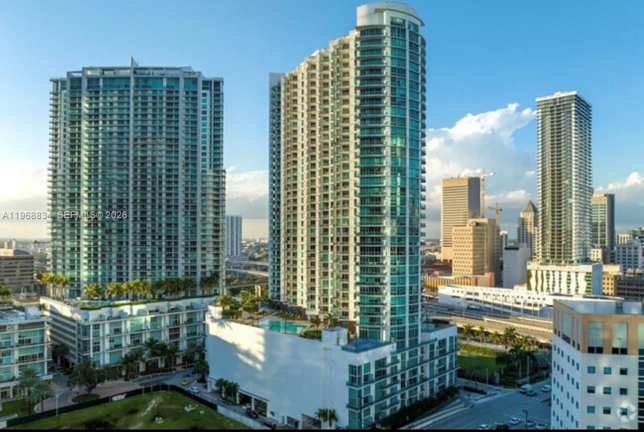 350 S Miami Ave #3310, Miami FL 33130