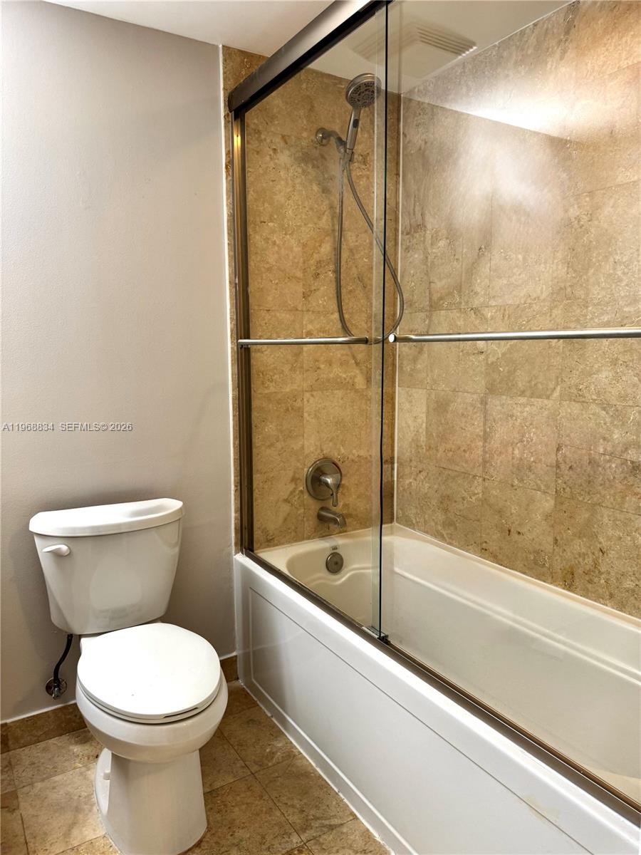 350 S Miami Ave #3310, Miami FL 33130