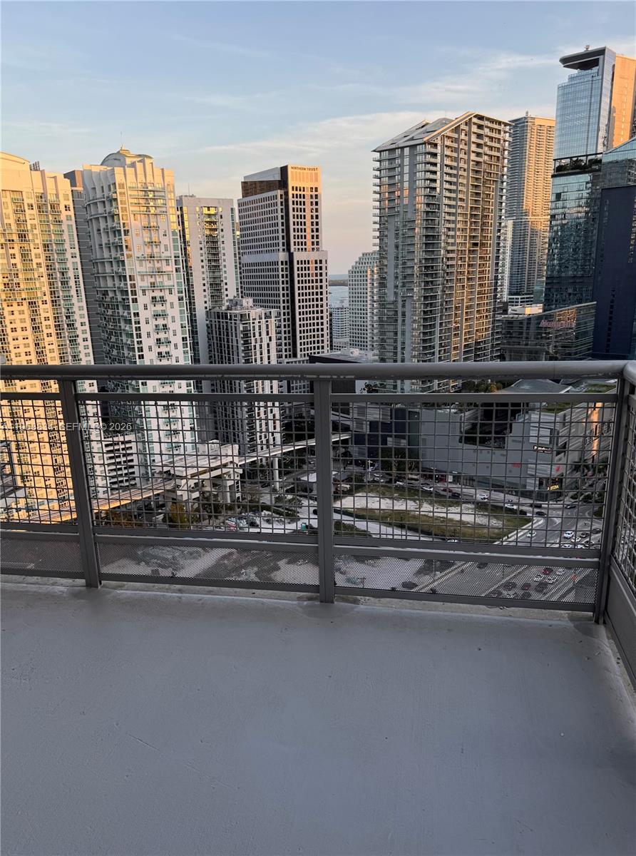 350 S Miami Ave #3310, Miami FL 33130