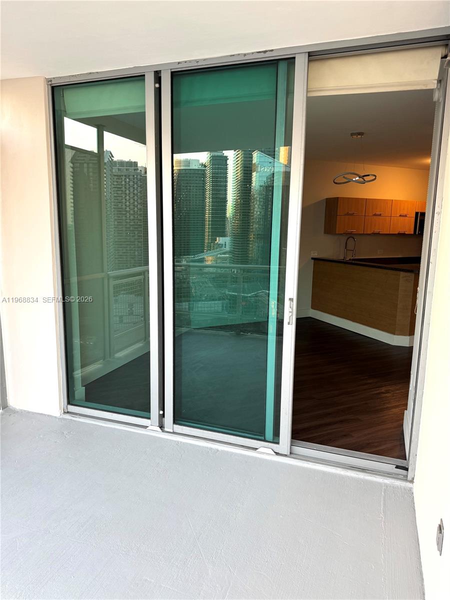 350 S Miami Ave #3310, Miami FL 33130