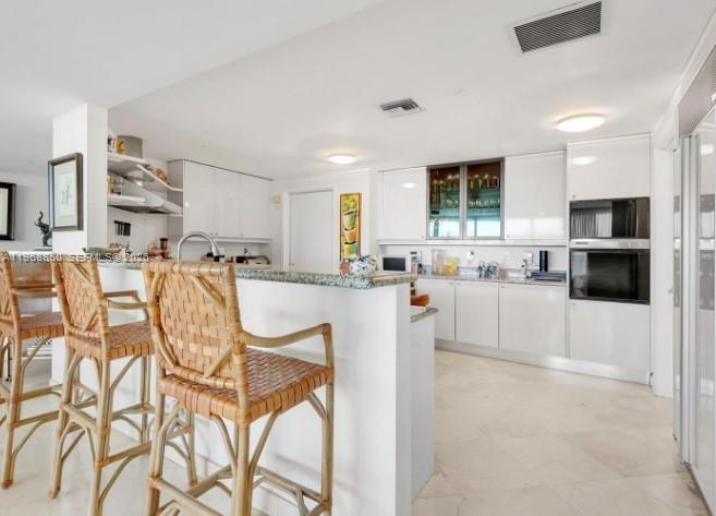 1643 Brickell Ave #1006, Miami FL 33129