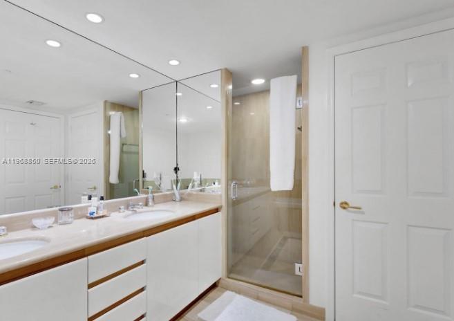 1643 Brickell Ave #1006, Miami FL 33129
