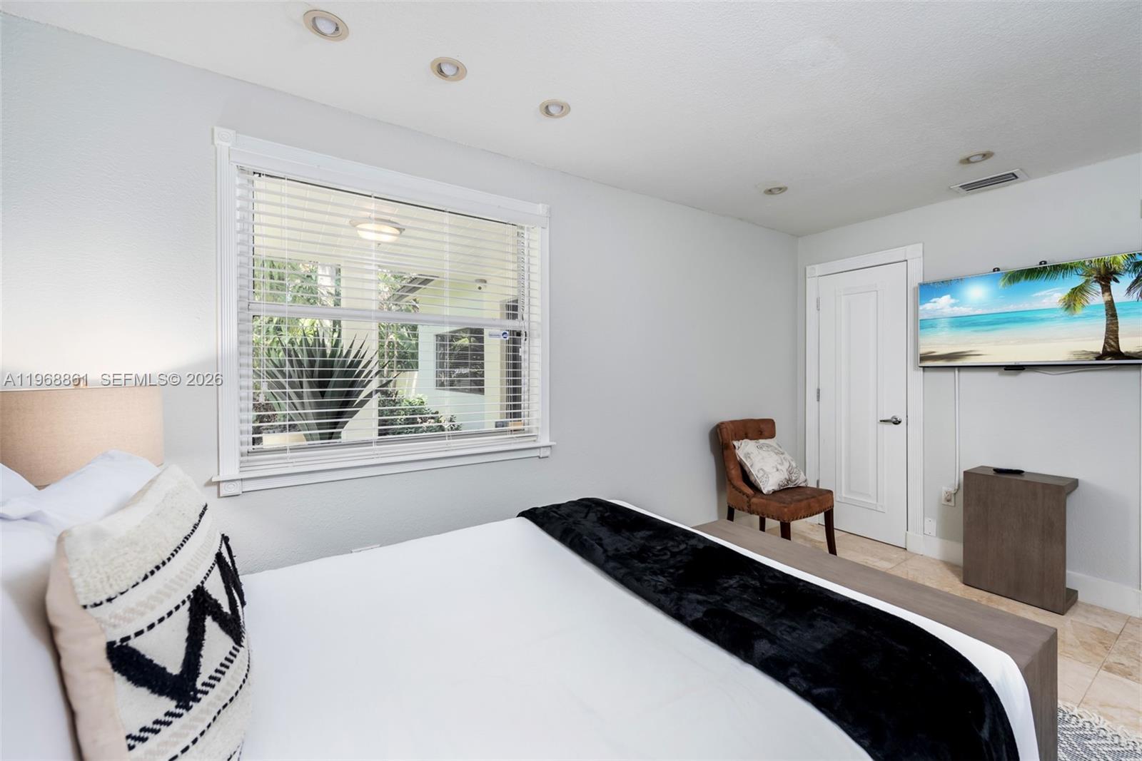 1173 NE 104th St, Miami Shores FL 33138
