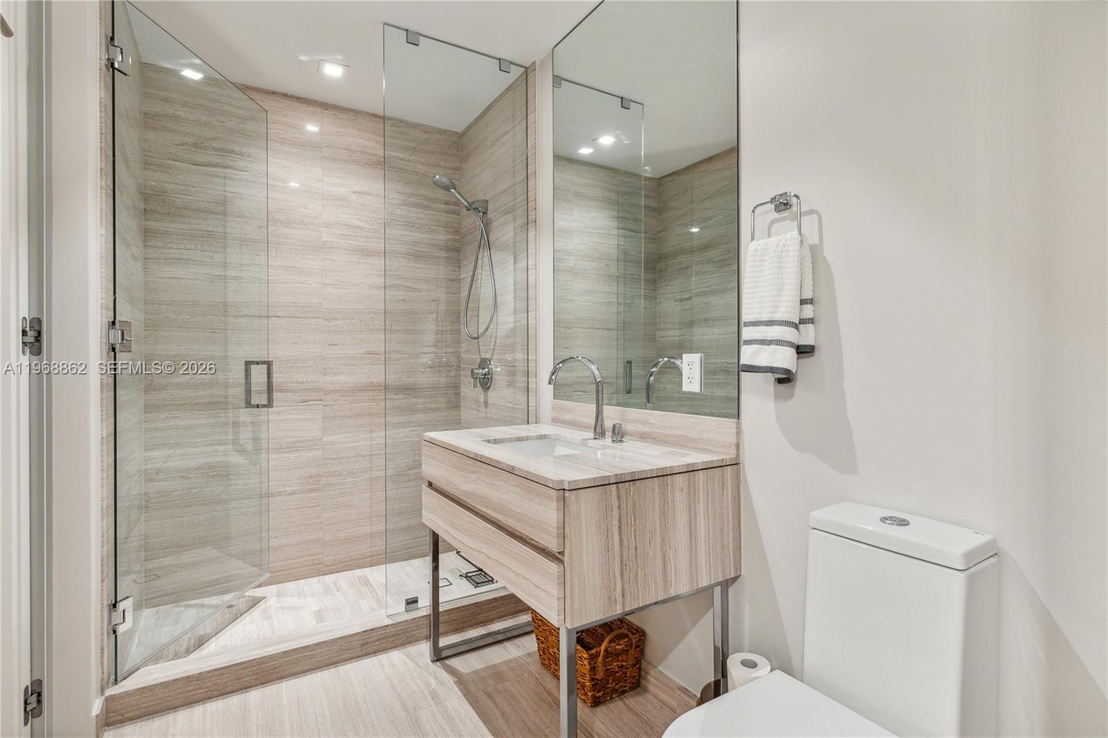 18975 Collins Ave #4502, Sunny Isles Beach FL 33160