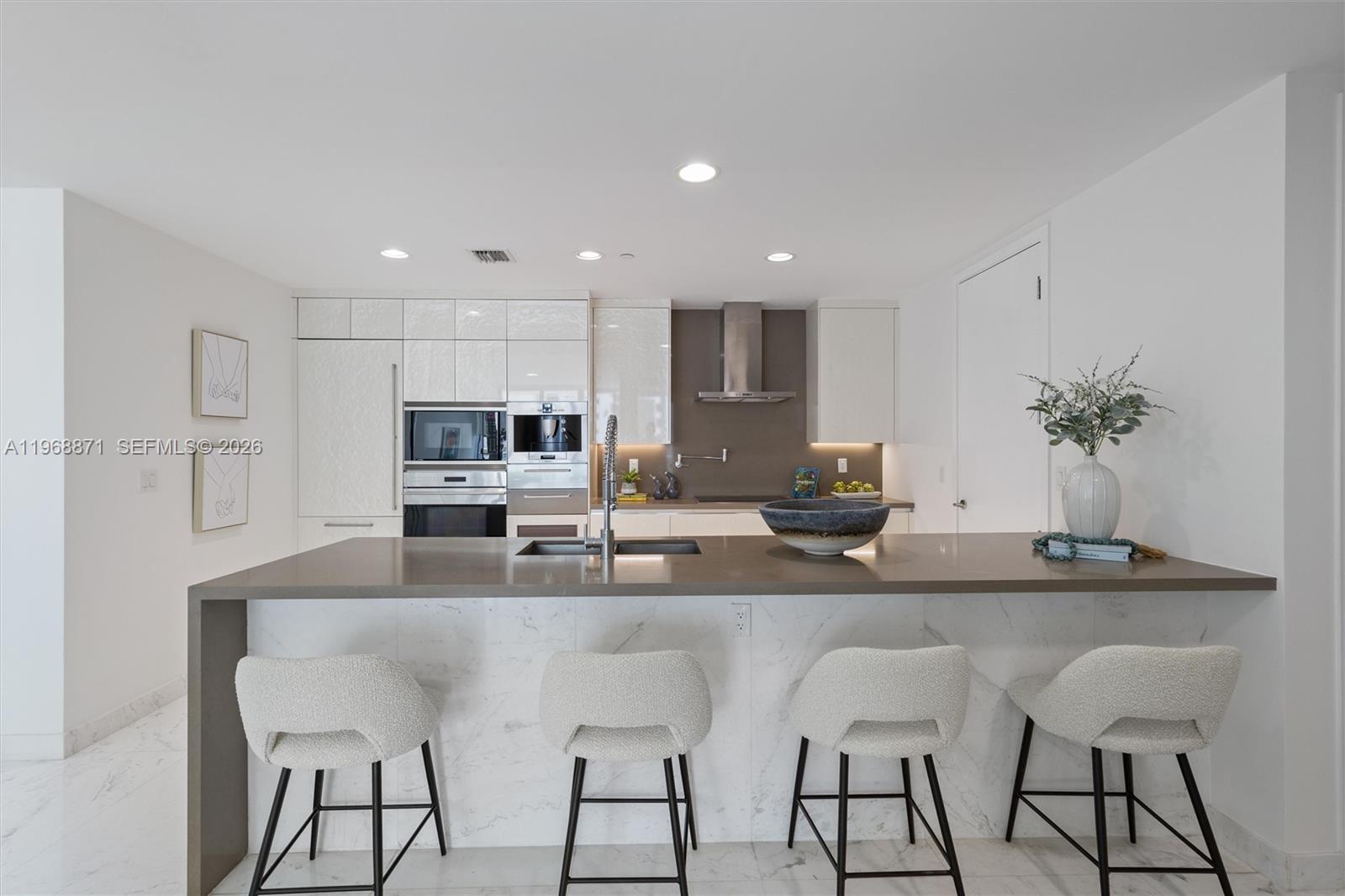 17475 Collins Ave #703, Sunny Isles Beach FL 33160