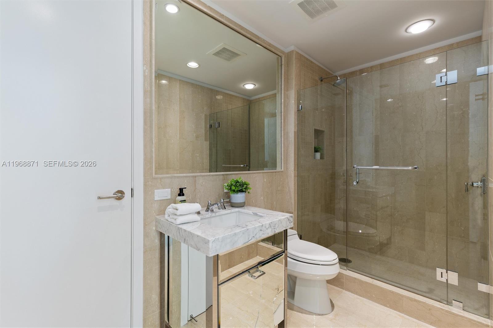17475 Collins Ave #703, Sunny Isles Beach FL 33160