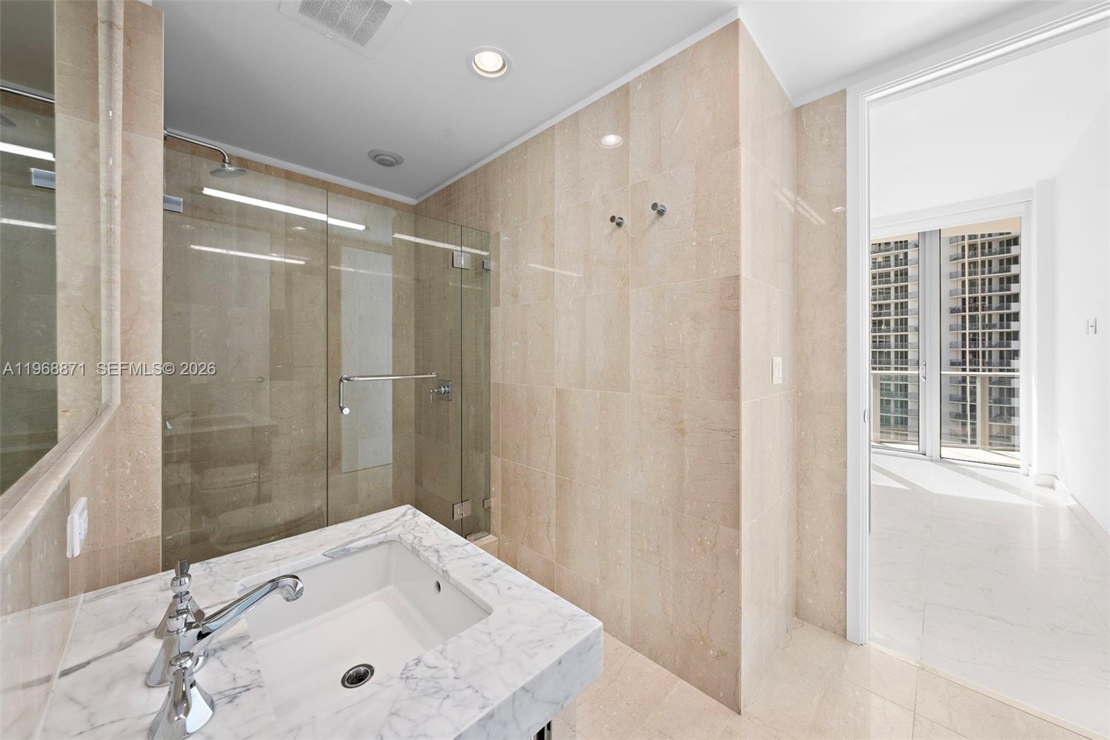 17475 Collins Ave #703, Sunny Isles Beach FL 33160