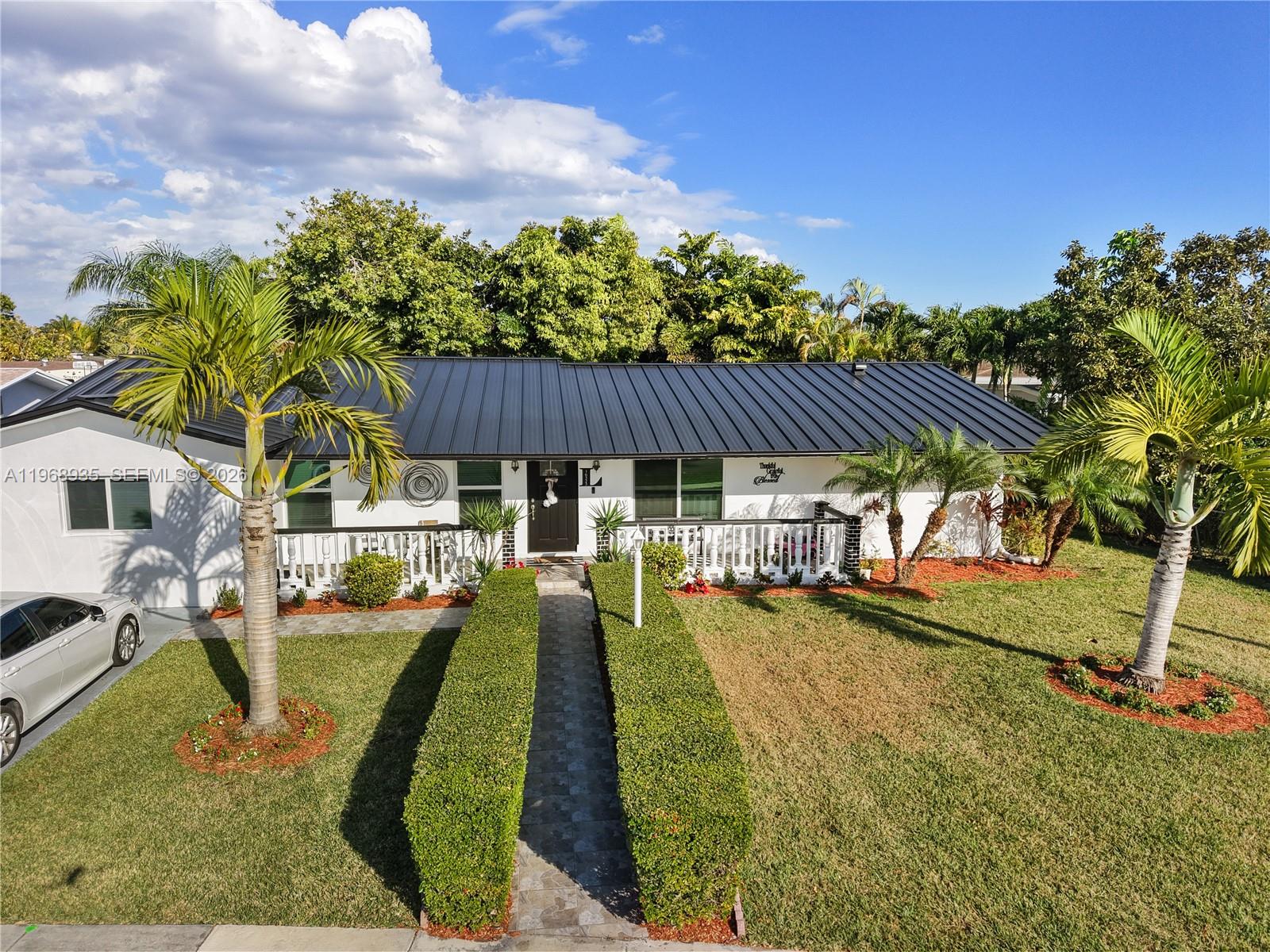 16323 SW 103rd Pl, Miami FL 33157