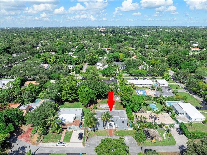 11402 NE 8th Ct, Biscayne Park FL 33161