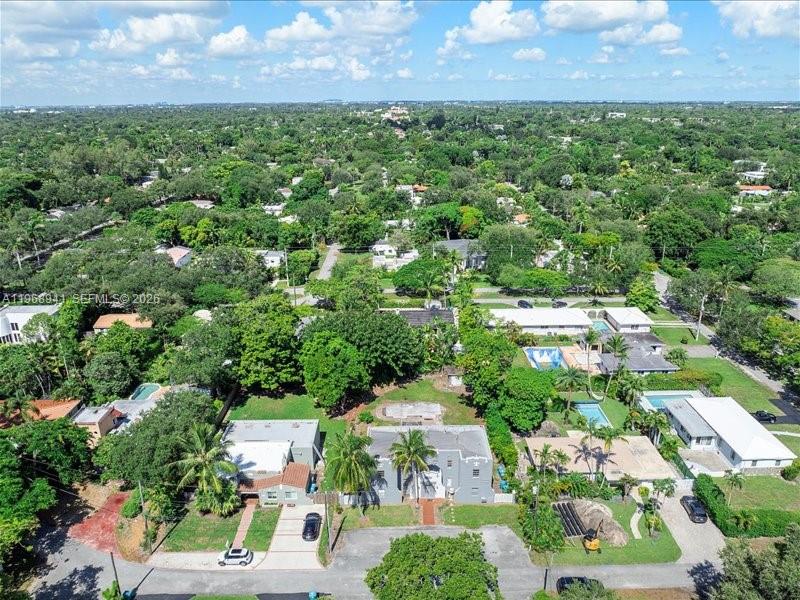11402 NE 8th Ct, Biscayne Park FL 33161