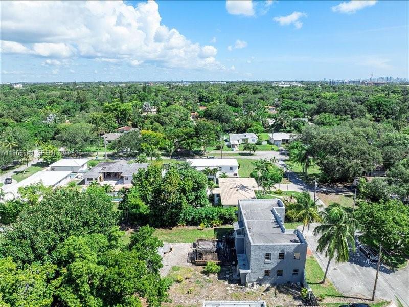 11402 NE 8th Ct, Biscayne Park FL 33161
