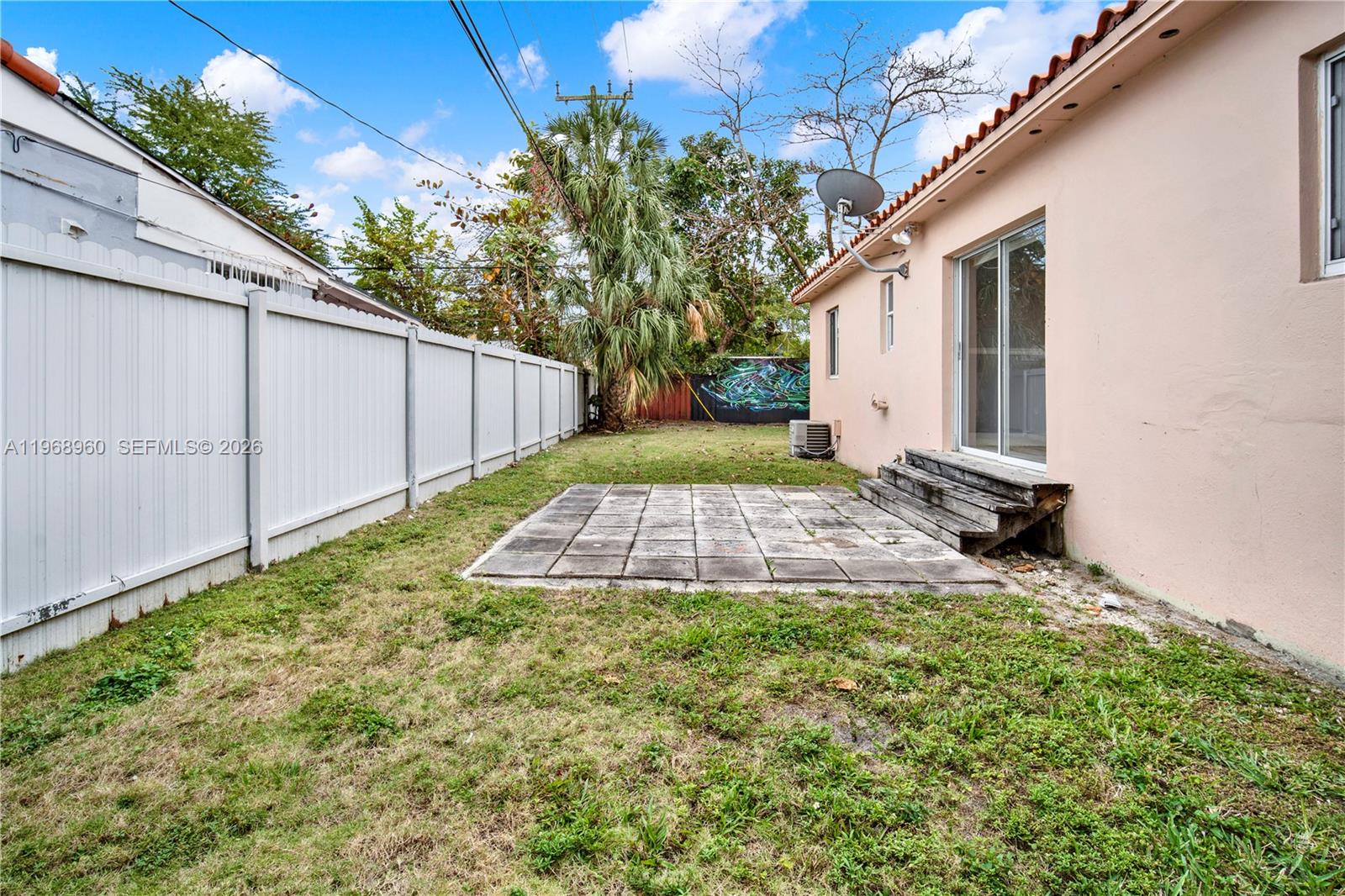 2001 SW 37th Ave, Miami FL 33145