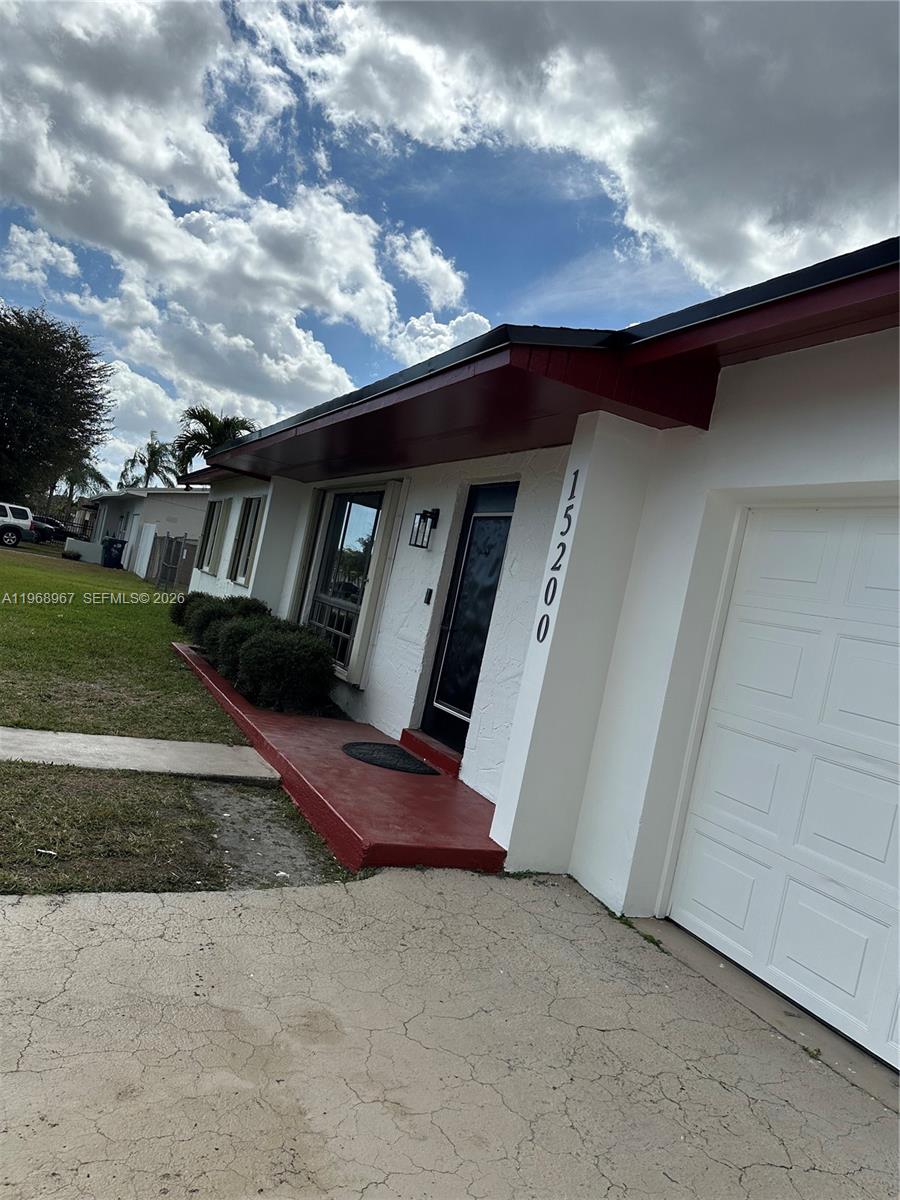 15200 SW 109 ave, Miami FL 33157