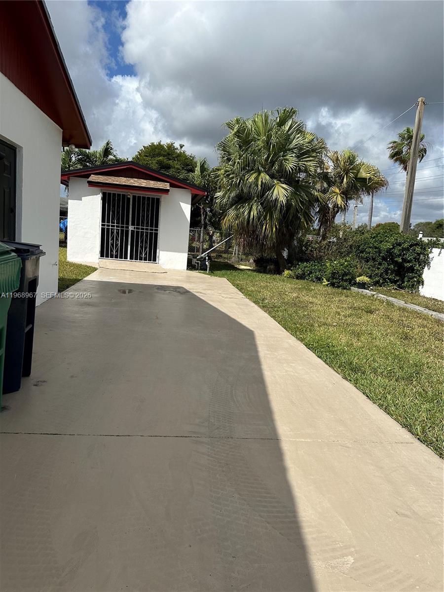 15200 SW 109 ave, Miami FL 33157