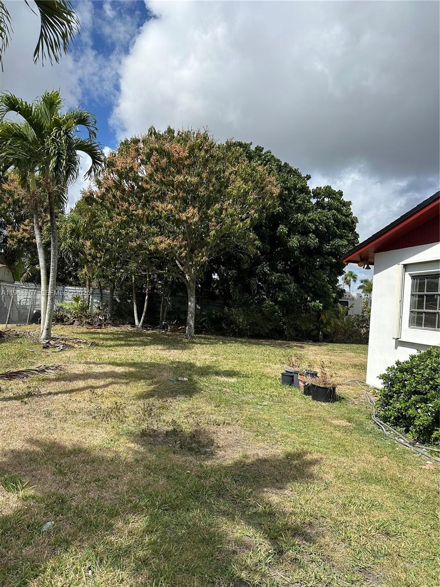 15200 SW 109 ave, Miami FL 33157