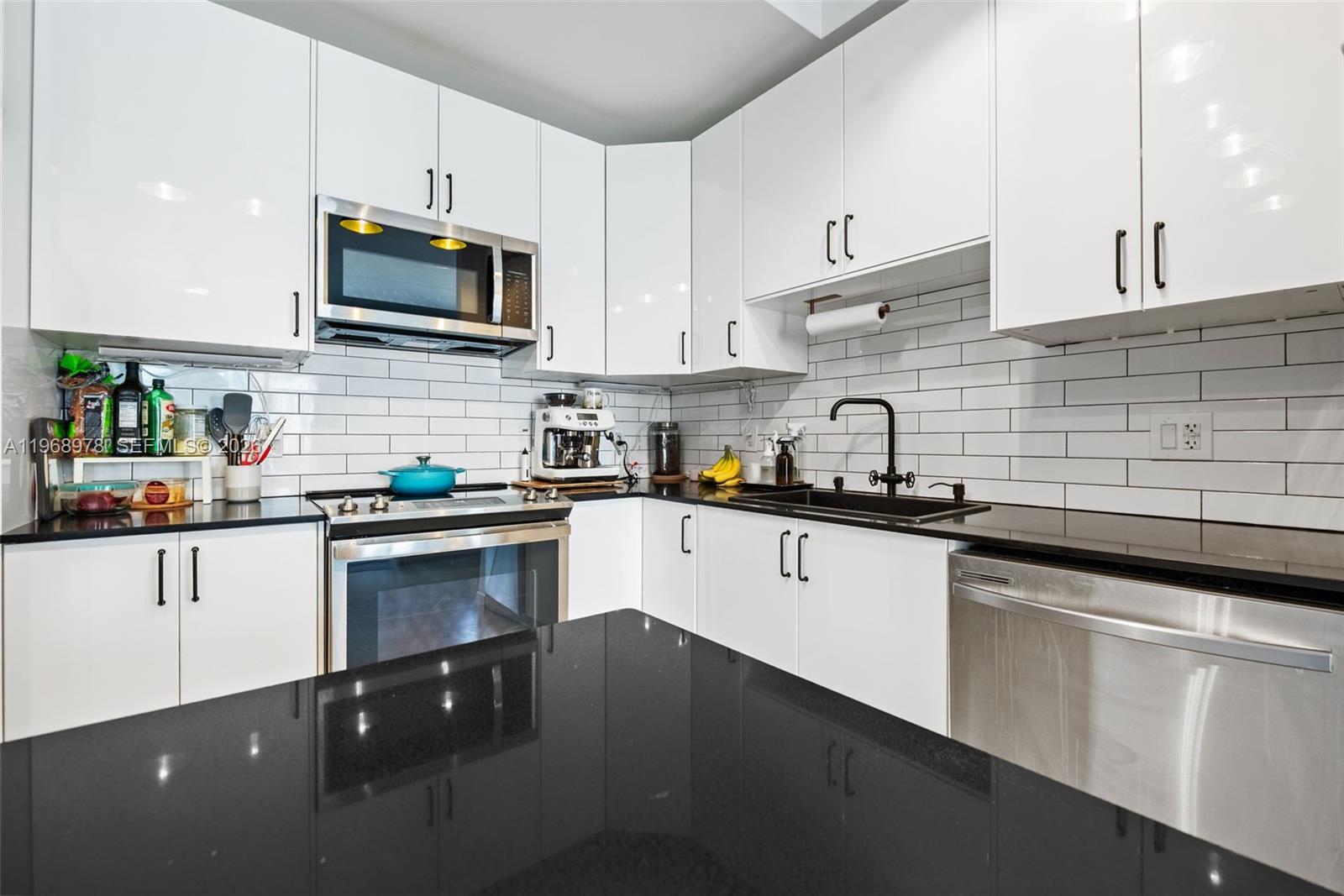 133 NE 2nd Ave #1606, Miami FL 33132